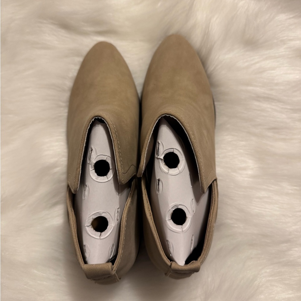 Qupid Tan Ankle Boots